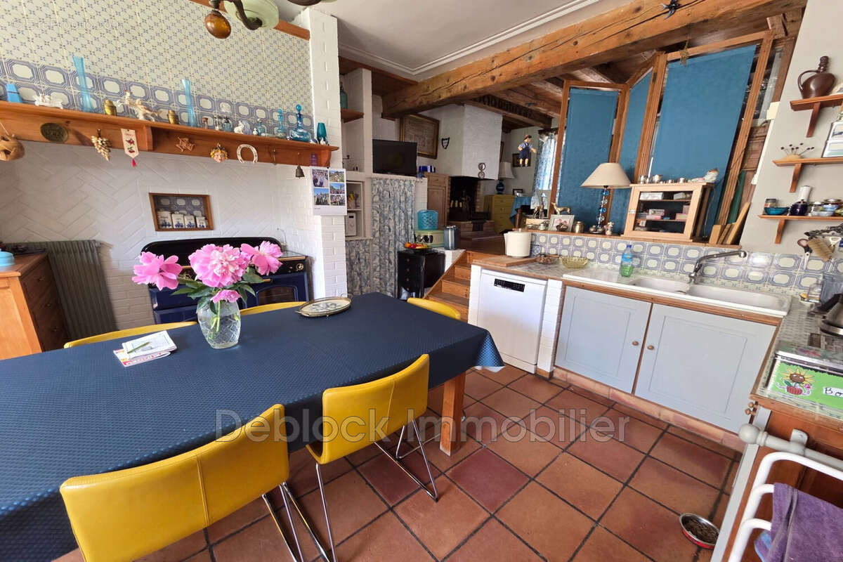 Maison 267 m² à Bergues  - photo 3