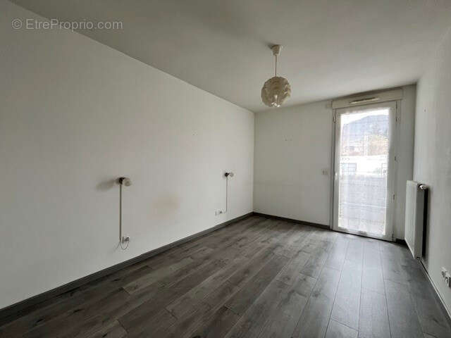 Appartement à FONTAINE