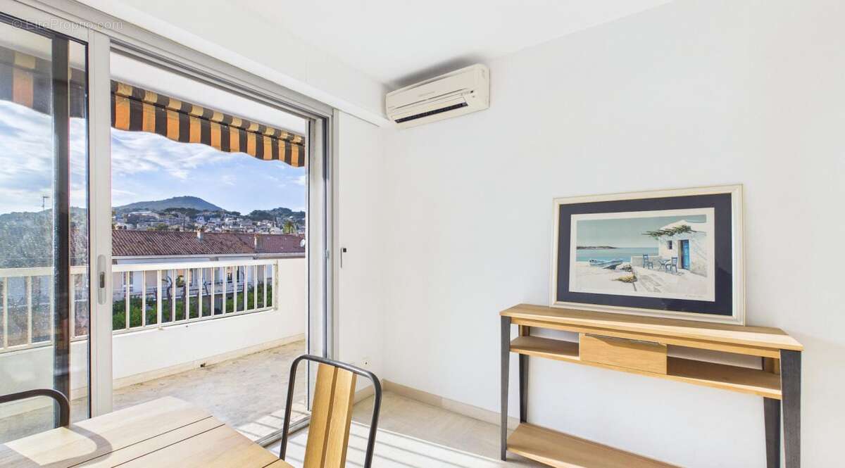 Appartement à CARQUEIRANNE