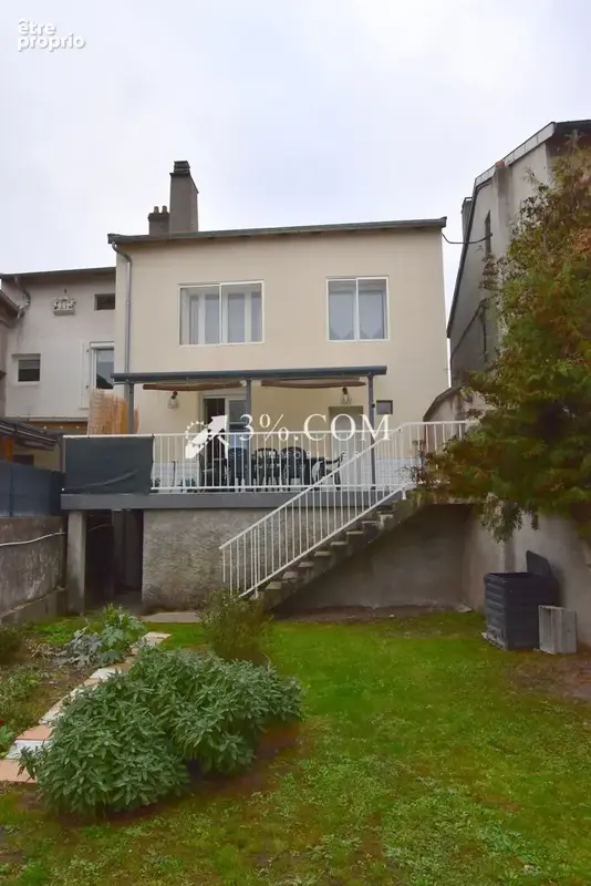 Maison de ville de 169 m2 avec grenier aménageable, jardin, garage et grande cave a gondreville. - photo 1