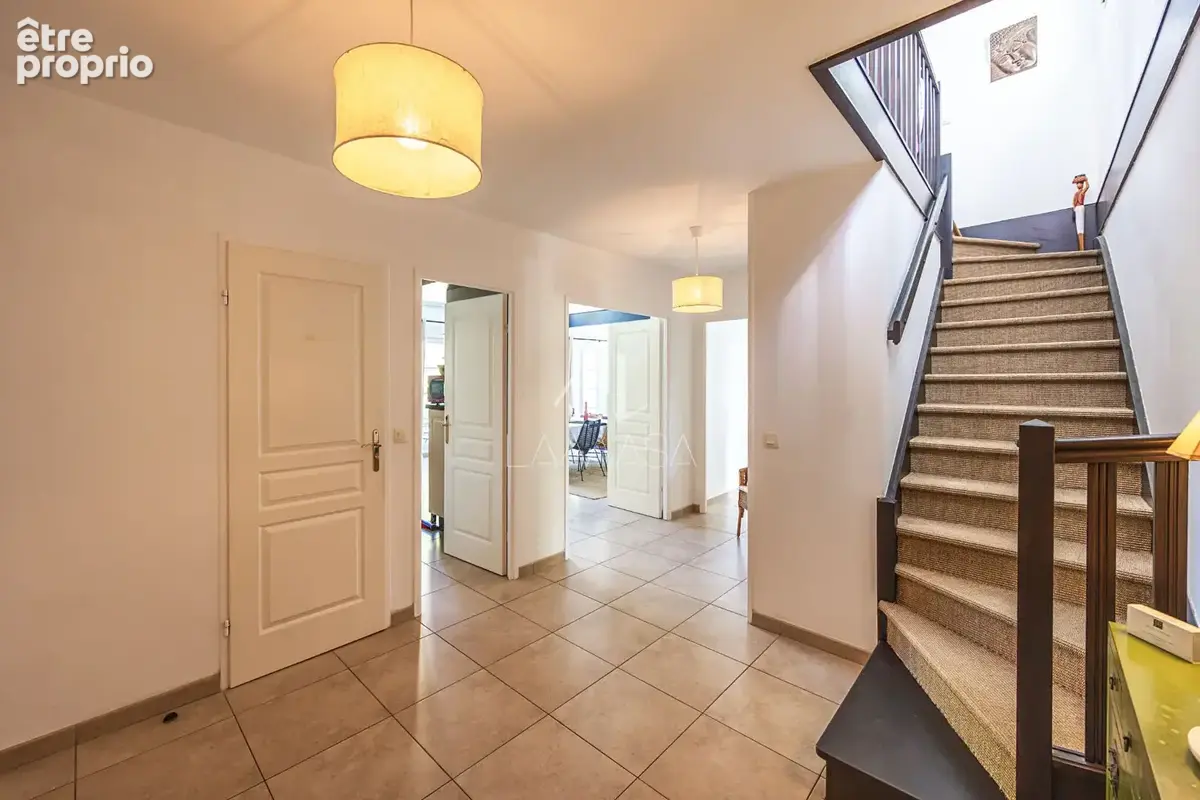 Maison 180 m2 - Coeur de Bailly Romainvilliers - photo 9
