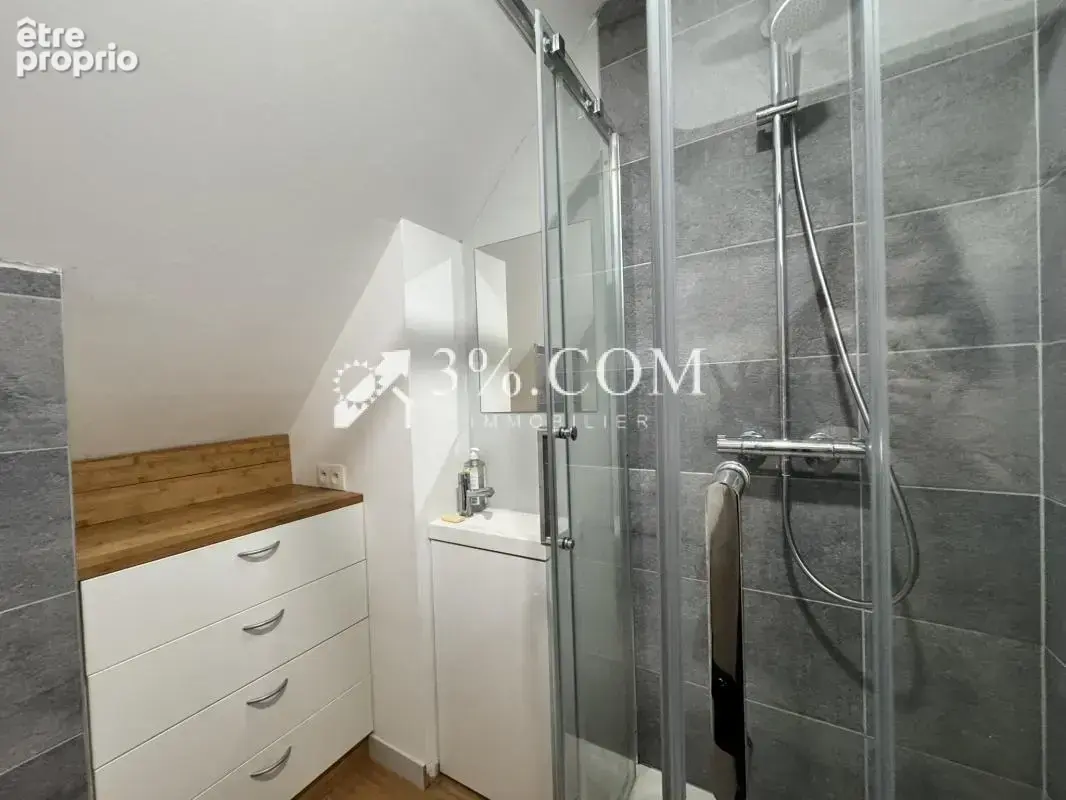 3%COM Grande maison rénovée avec dépendance au centre de SCH - photo 13