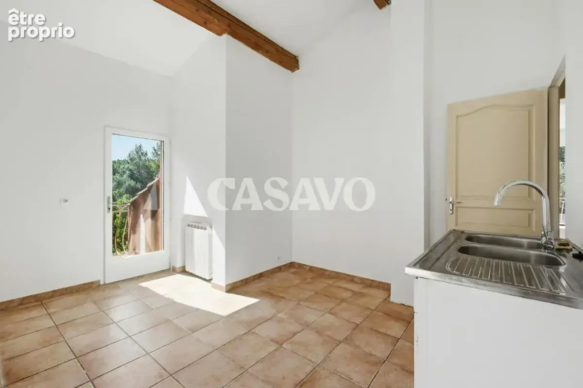 Vente Maison 8 pièces de 236m² - 13760 Saint-Cannat - photo 15