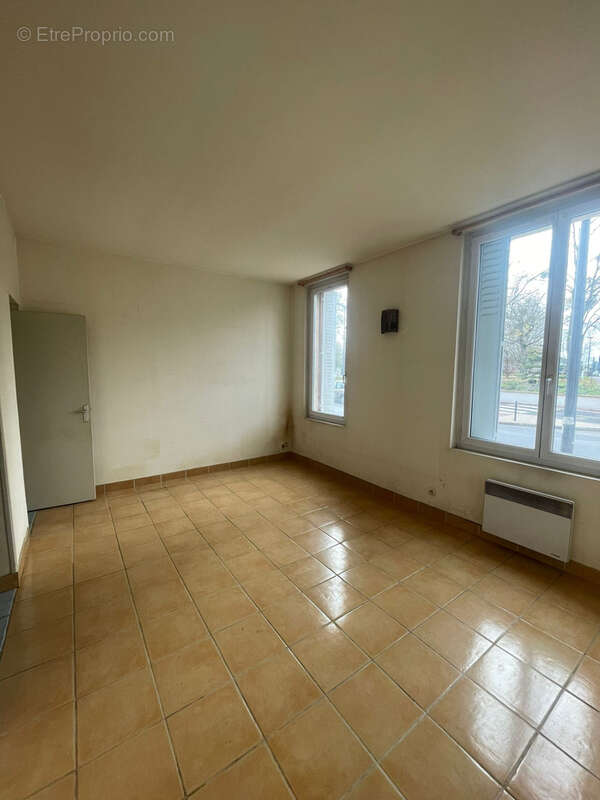 Appartement à SAINT-JEAN-DE-LA-RUELLE