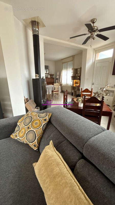 Maison à VAULX-VRAUCOURT