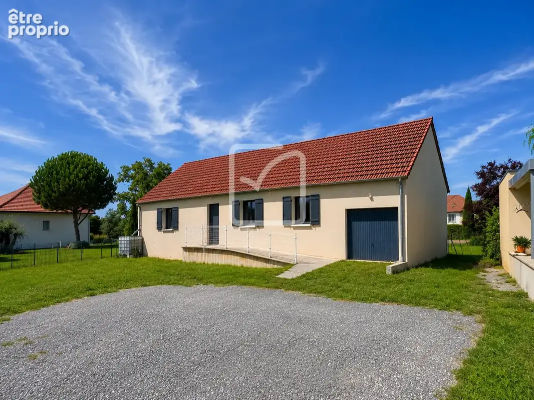 Maison à TAURIAC