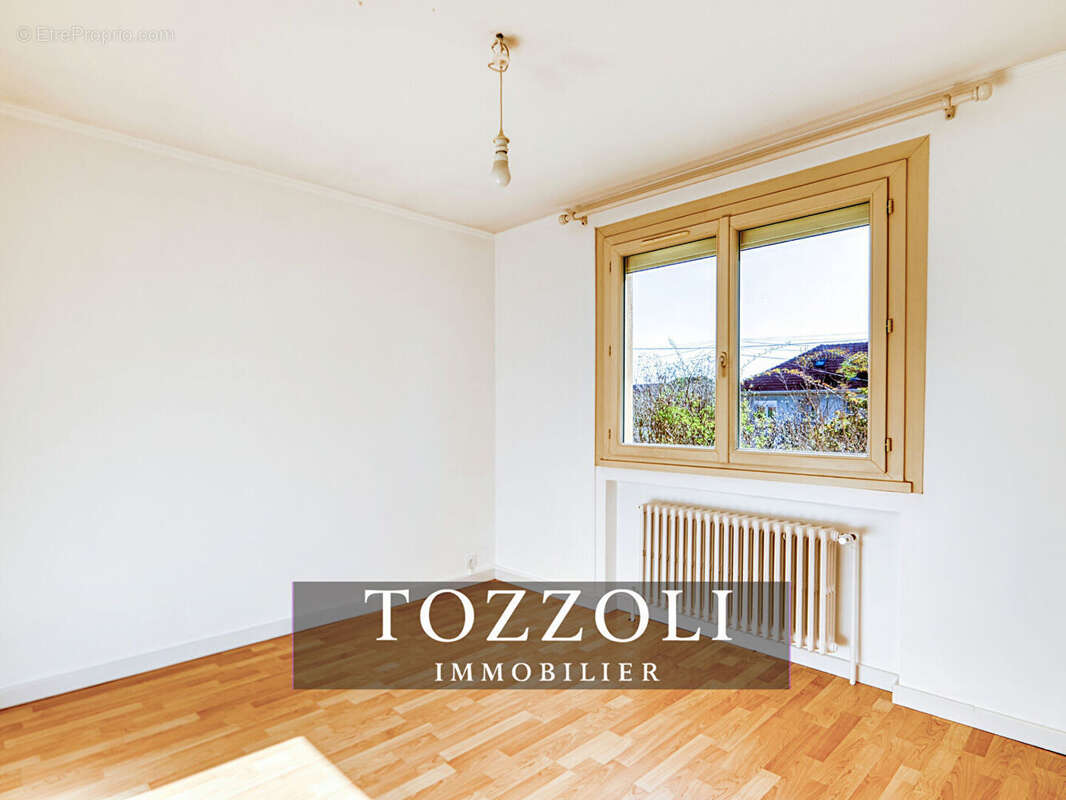 Maison à LA VERPILLIERE