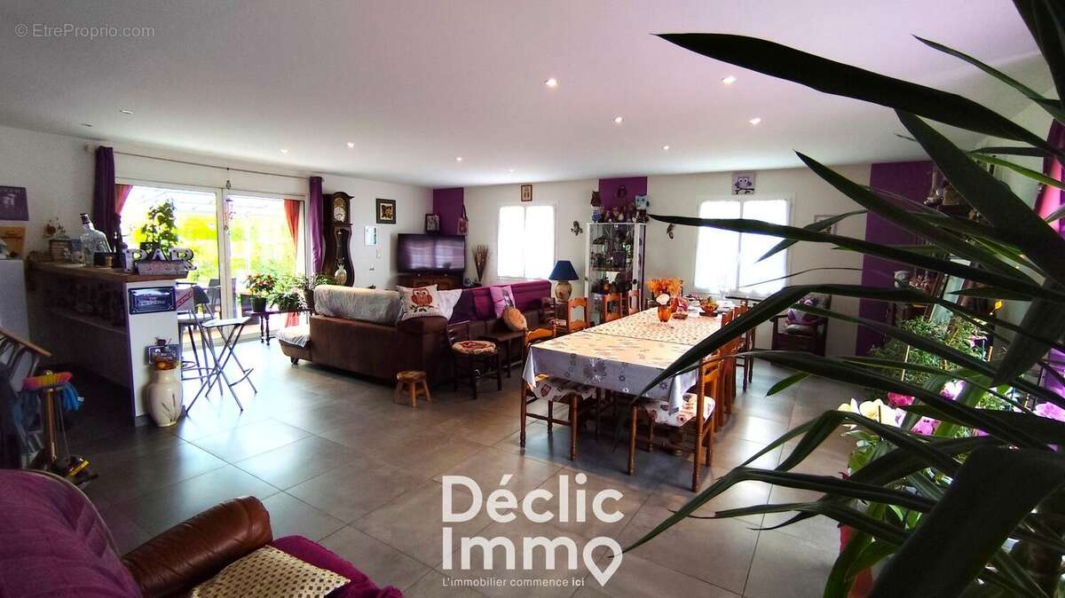 Maison à CHASSENEUIL-SUR-BONNIEURE