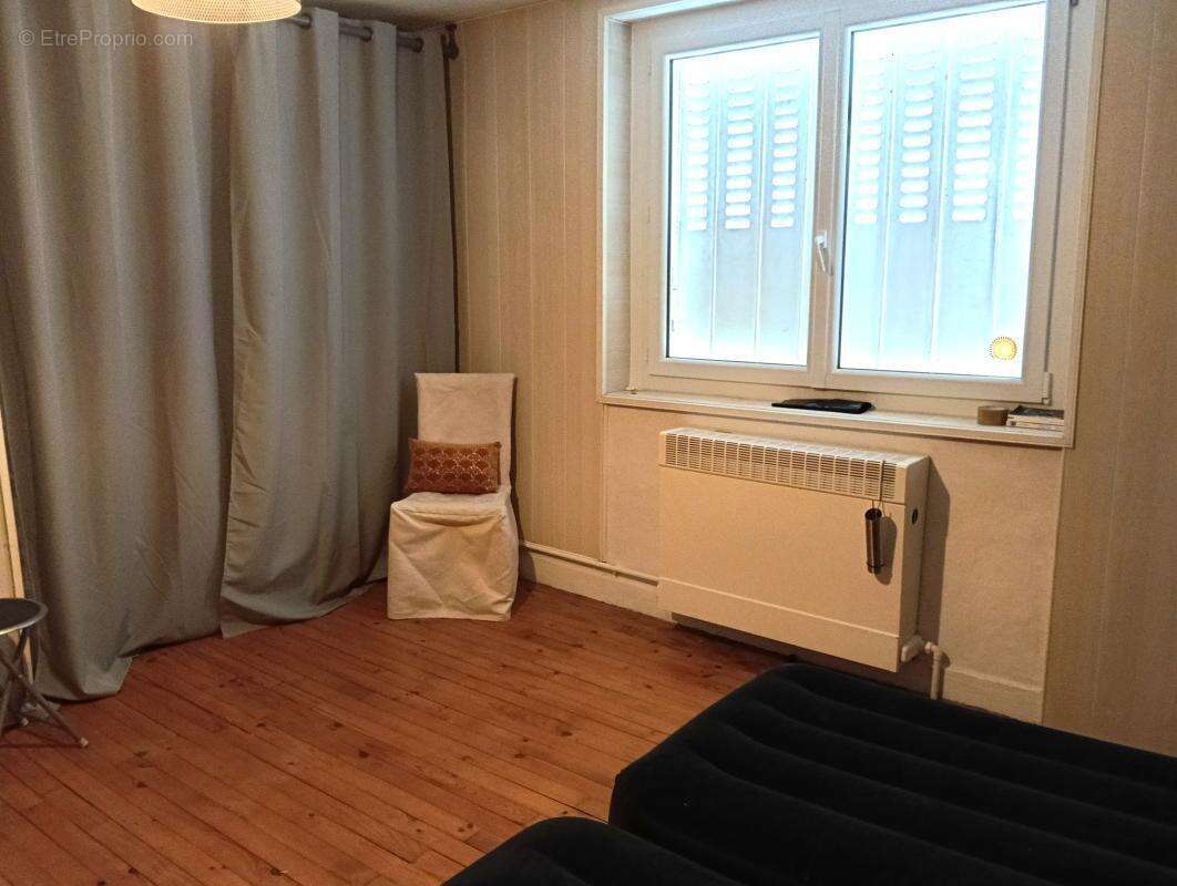Maison en Pierres rénovée, 3 Chambres, garage, jardin, terrasses - photo 14