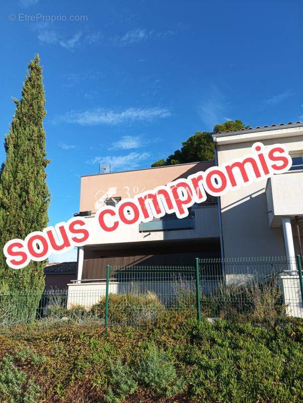 Appartement à POUSSAN