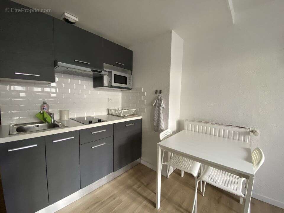 Appartement à MARSEILLE-5E