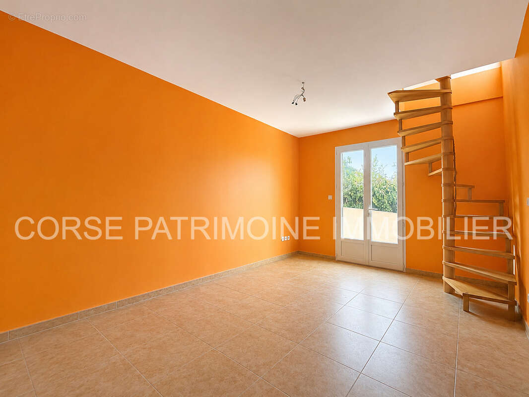 Villa aux multiples possibilités au coeur de Solenzara - photo 26