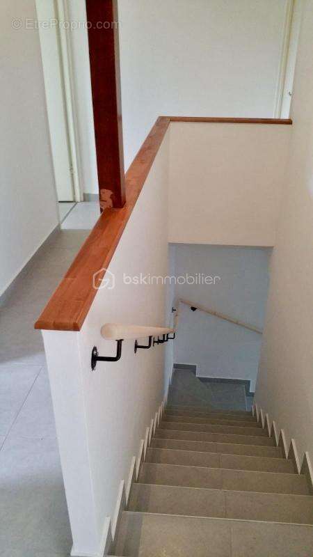 Maison à COURCOURONNES