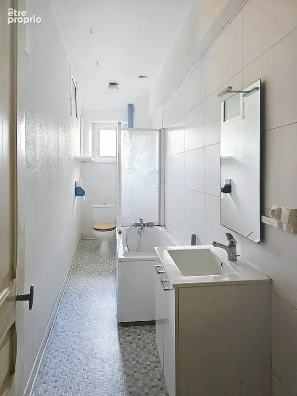 Immeuble de rapport - 6 appartements + 1 local professionnel - photo 4