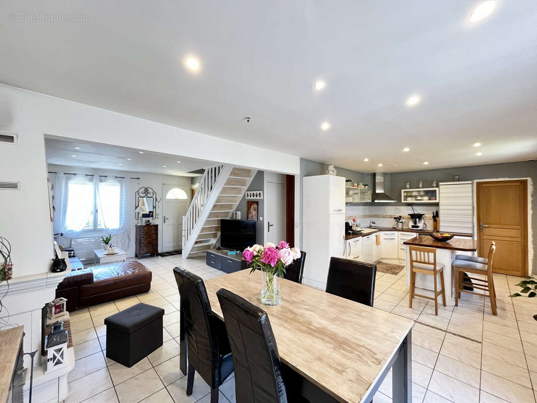 Maison à ROZAY-EN-BRIE