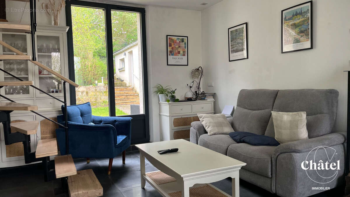 Maison à VERNEUIL-EN-HALATTE