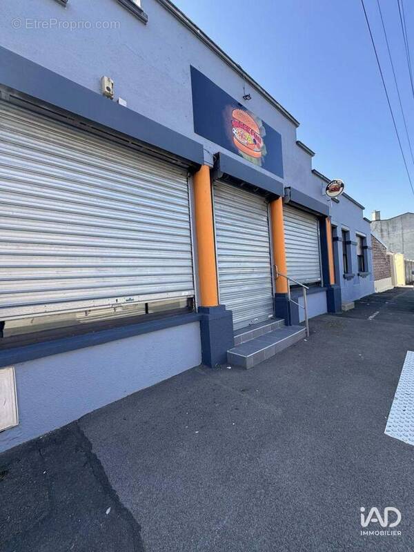 Photo 1 - Commerce à MARLES-LES-MINES
