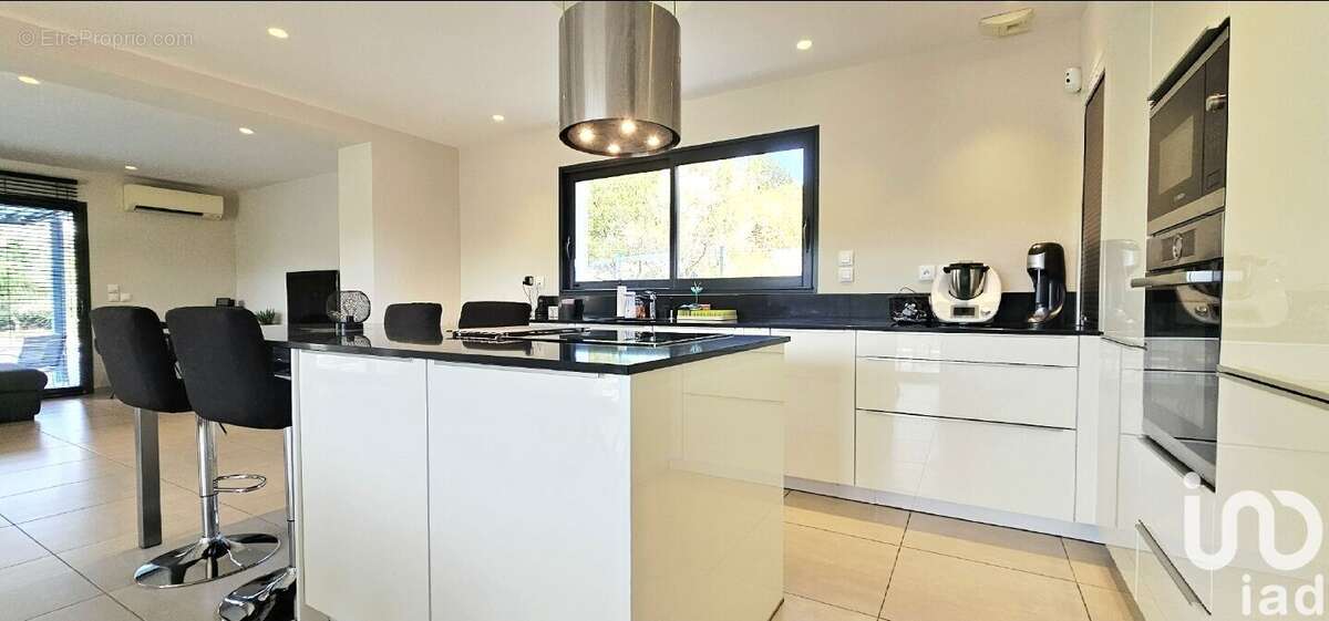 Photo 7 - Maison à ROQUEBRUNE-SUR-ARGENS