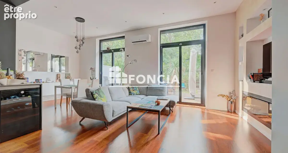 Maison entièrement rénovée 7 pièces Saint Maurice 128 m2 - photo 2