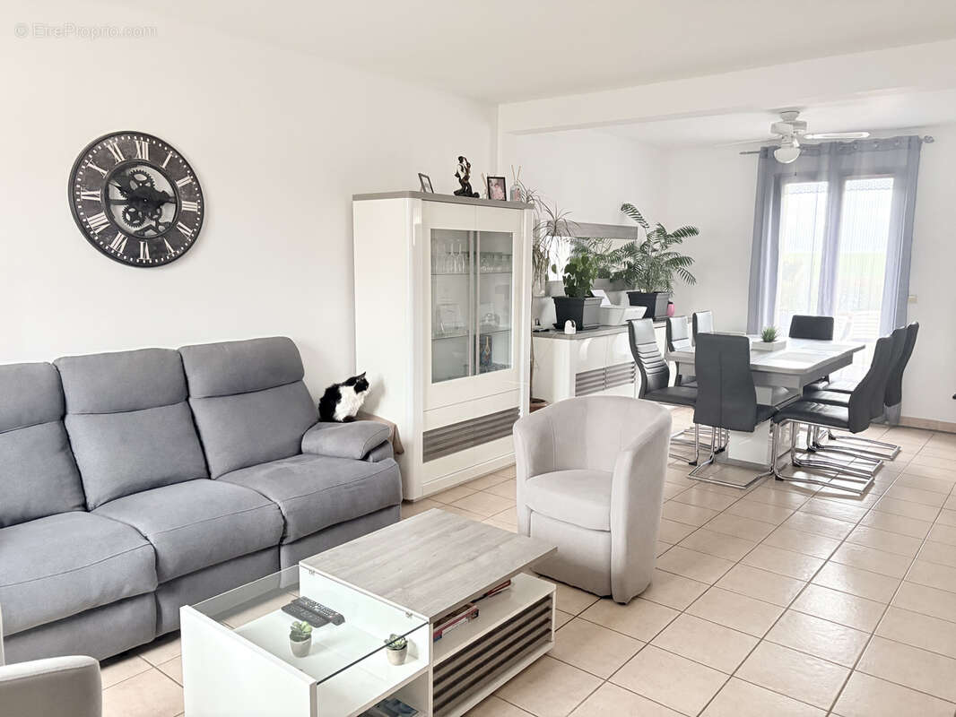 Maison à SAINT-ARNOULT-DES-BOIS