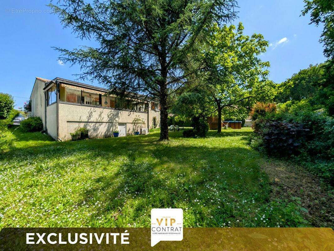 Maison à SAINT-SULPICE-DE-ROYAN