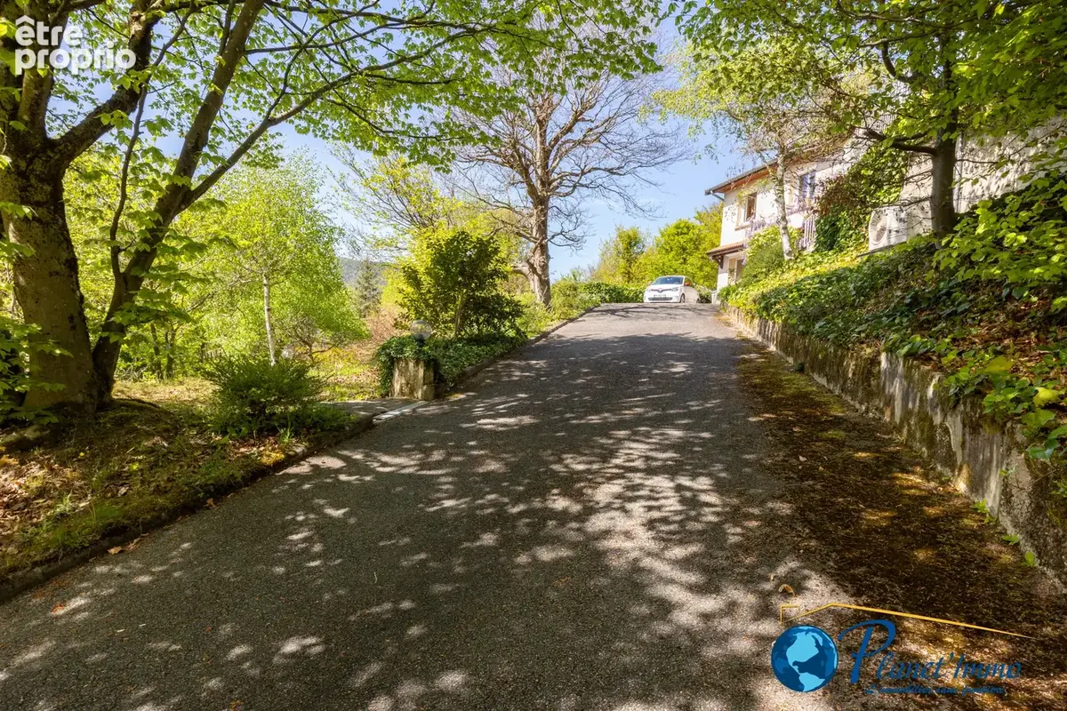 Maison individuelle de 233 m2 habitables avec terrain de 2100m2 arboré avec Piscine. - photo 18