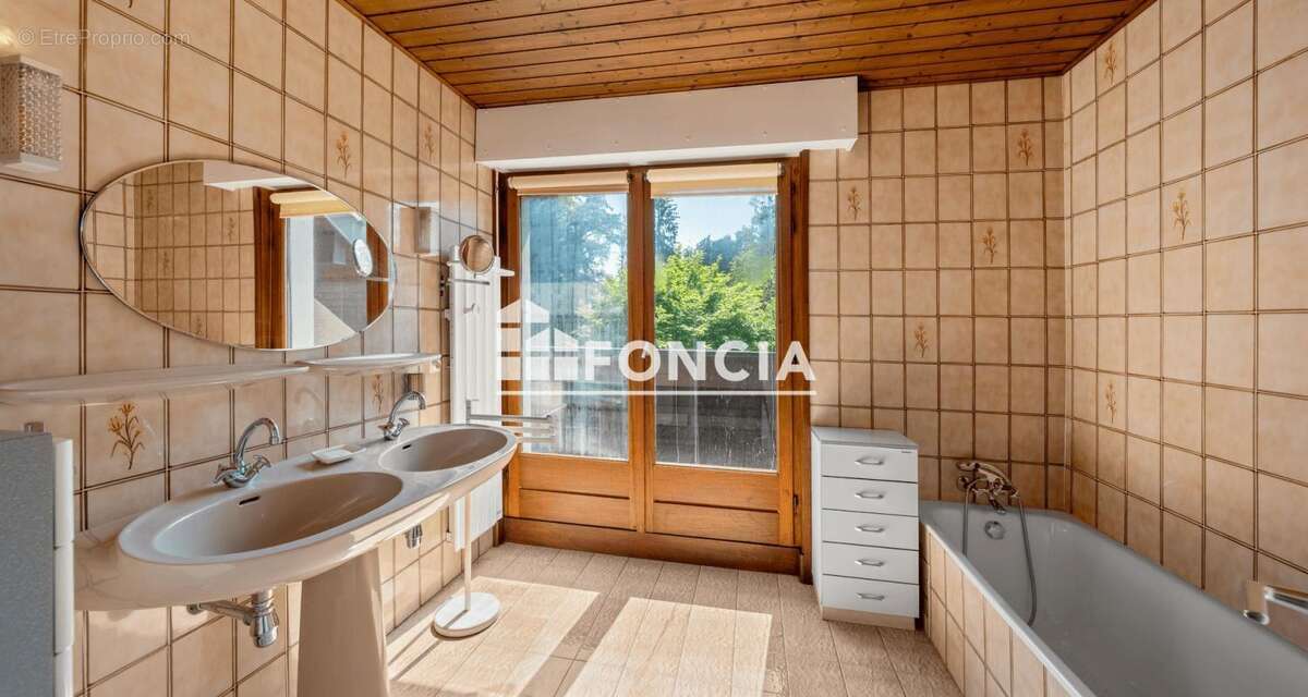 Maison à SCIEZ