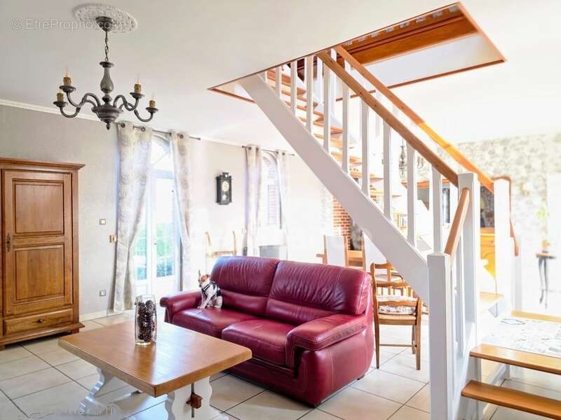 À vendre maison de caractère 7 pièces de 176m² secteur ault (80) - photo 7