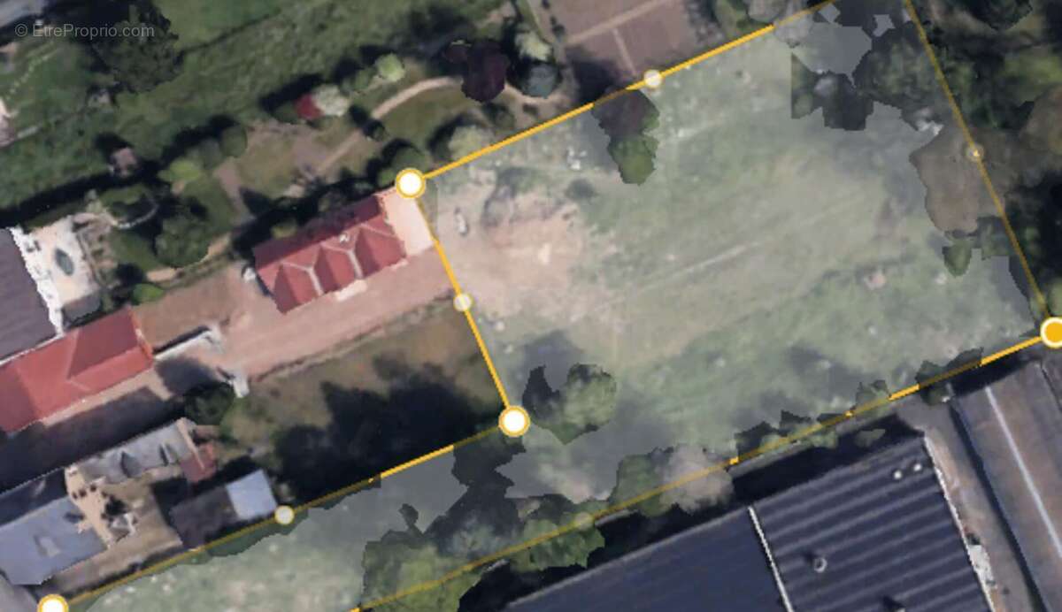 Terrain à CHATEAUROUX