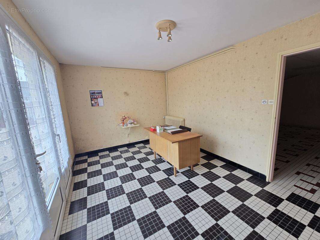 Maison 150 m2   Saulges   Vue campagne   Terrain 1 589 m2 - photo 8