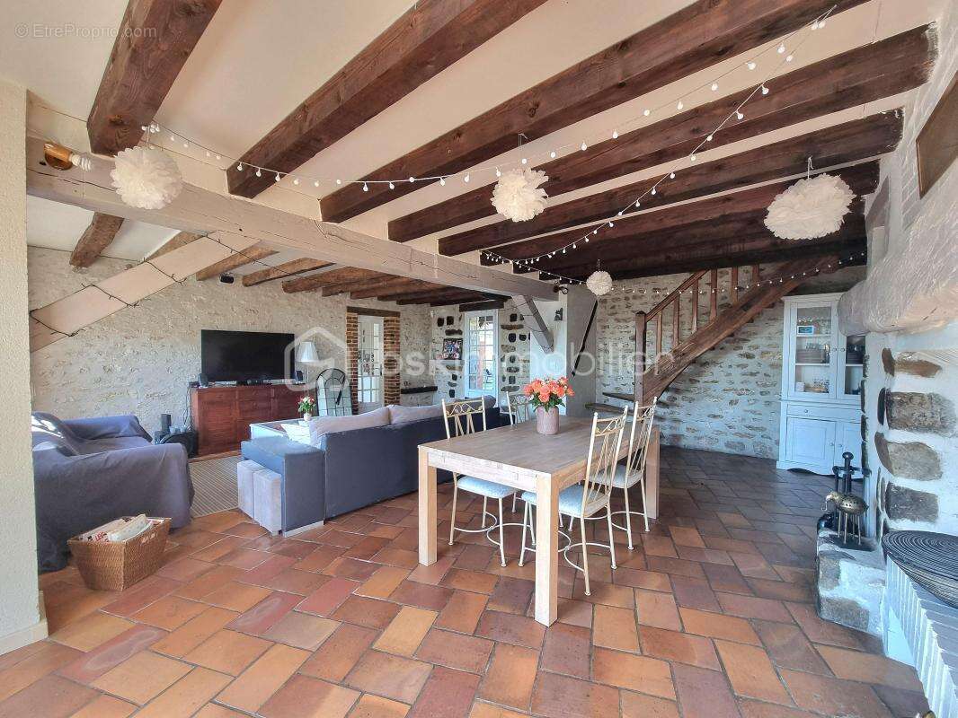 Maison à MAISON-ROUGE