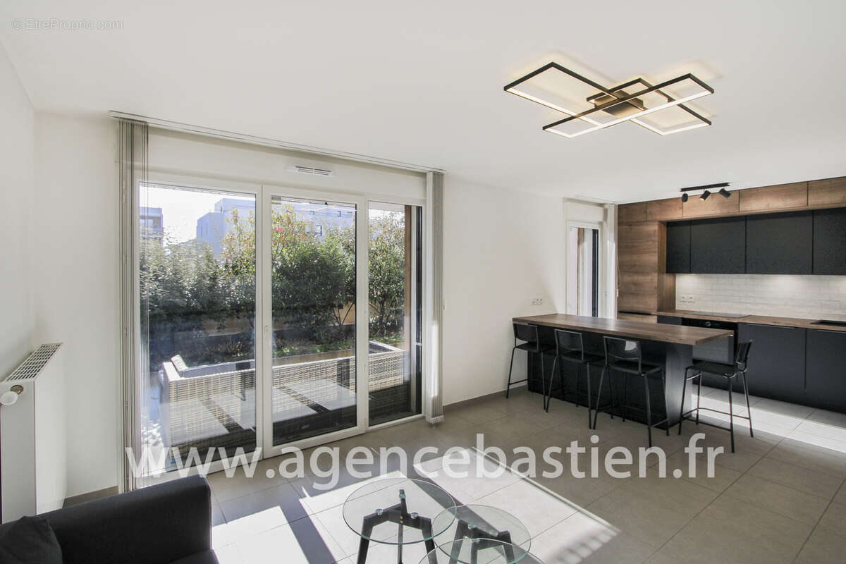 Appartement à FERNEY-VOLTAIRE