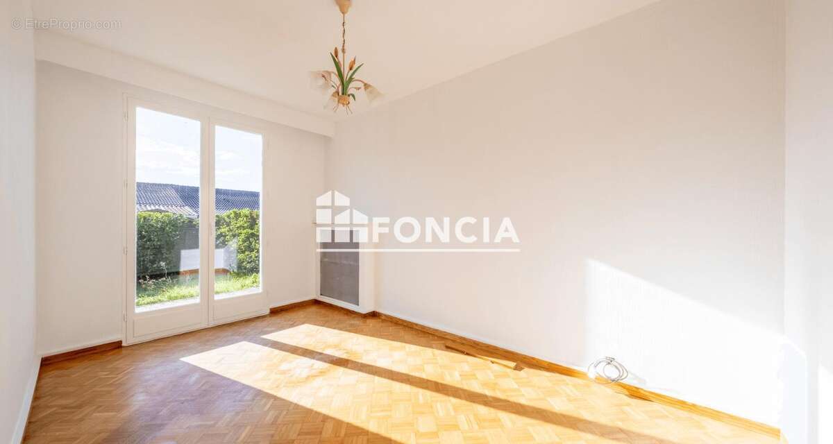 Maison à SAINT-MEDARD-EN-JALLES