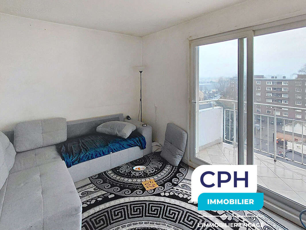 Appartement à AUBERVILLIERS
