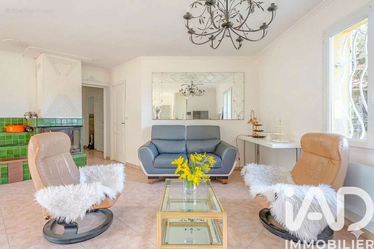 Photo 2 - Maison à AURIOL