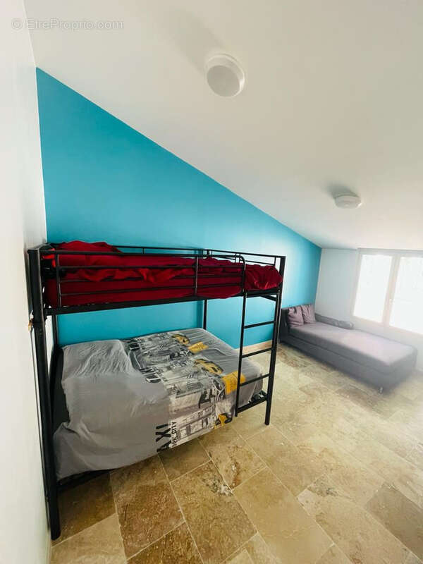 Maison à BAGNOLS-EN-FORET