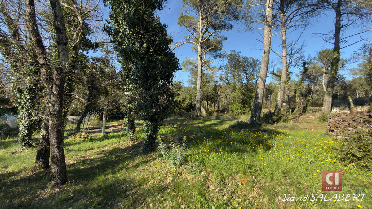 Terrain à GAREOULT