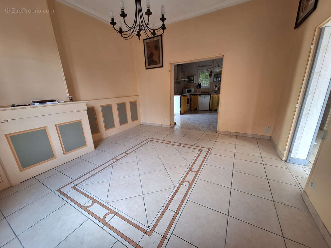 Maison à FONTEVRAUD-L'ABBAYE