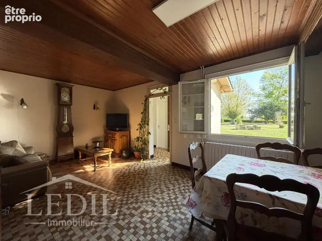 Maison de campagne avec hangar et garage - photo 6
