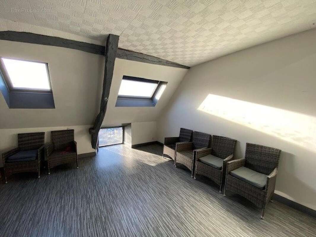 Photo 8 - Commerce à VILLENEUVE