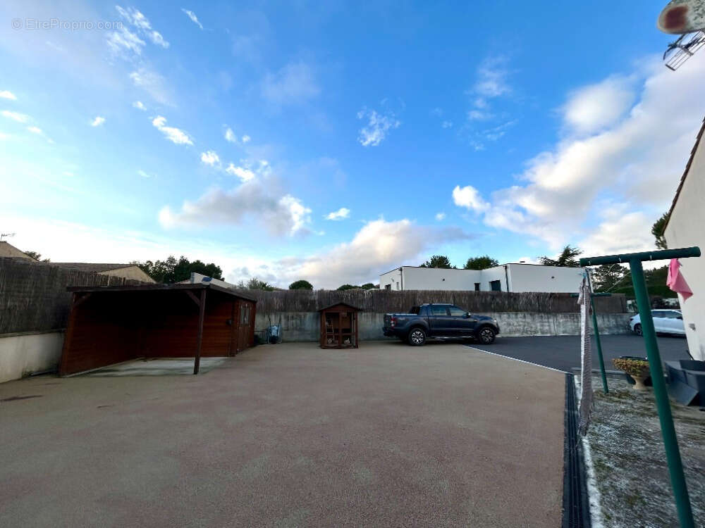 Maison à VILLEMOUSTAUSSOU