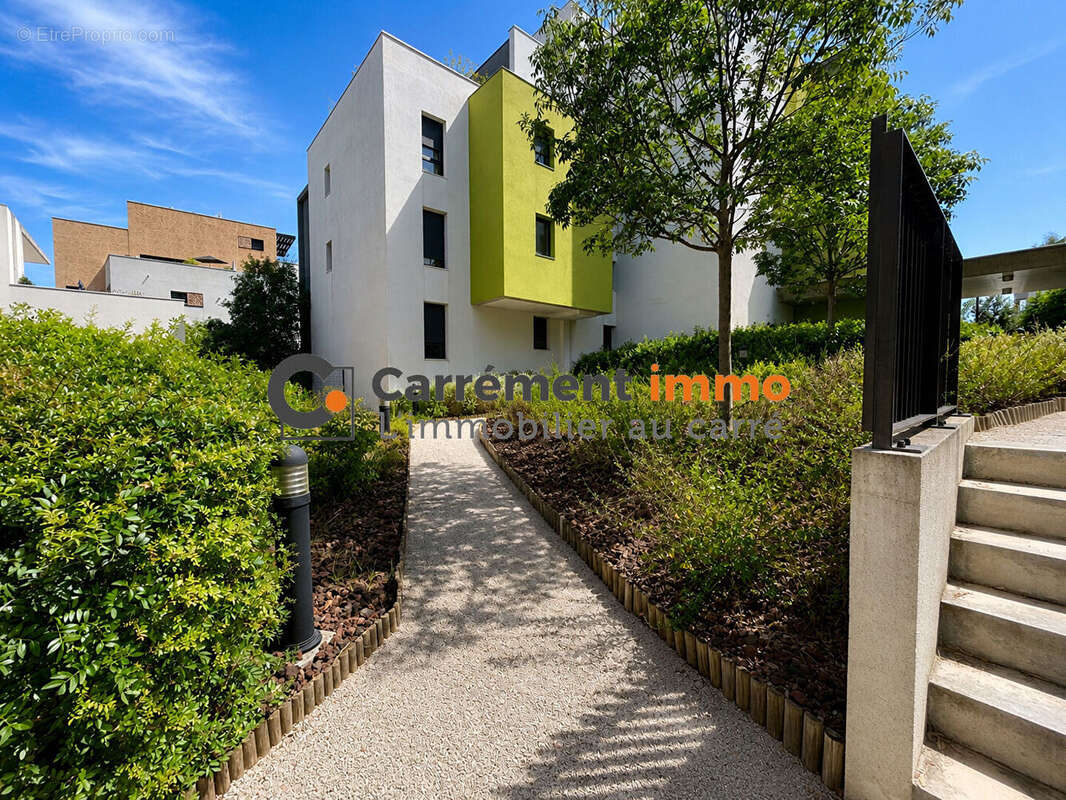 Appartement à SAINT-JEAN-DE-VEDAS