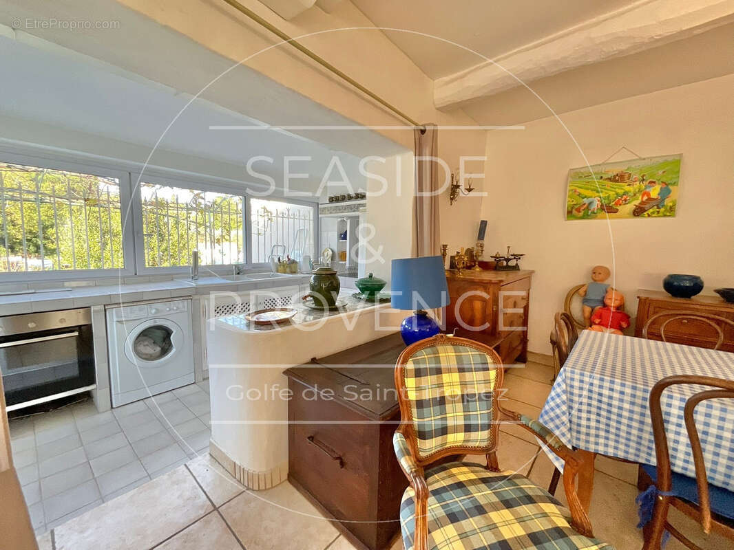 Maison à PLAN-DE-LA-TOUR