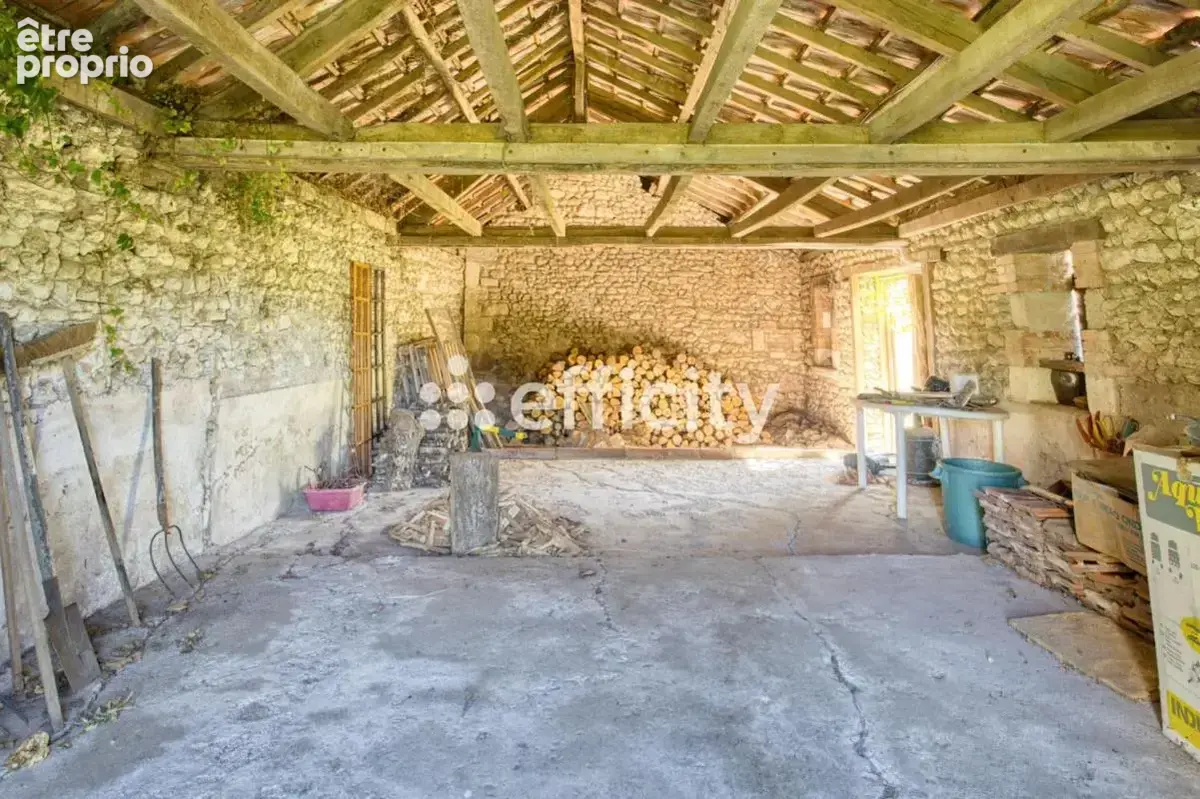 Maison 6 pièces 210 m² à vendre à Bassillac (24330) - photo 9