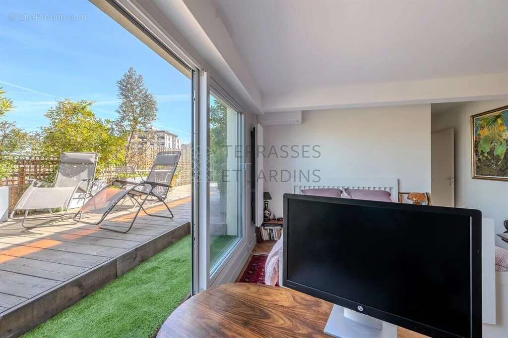 Appartement à PARIS-12E