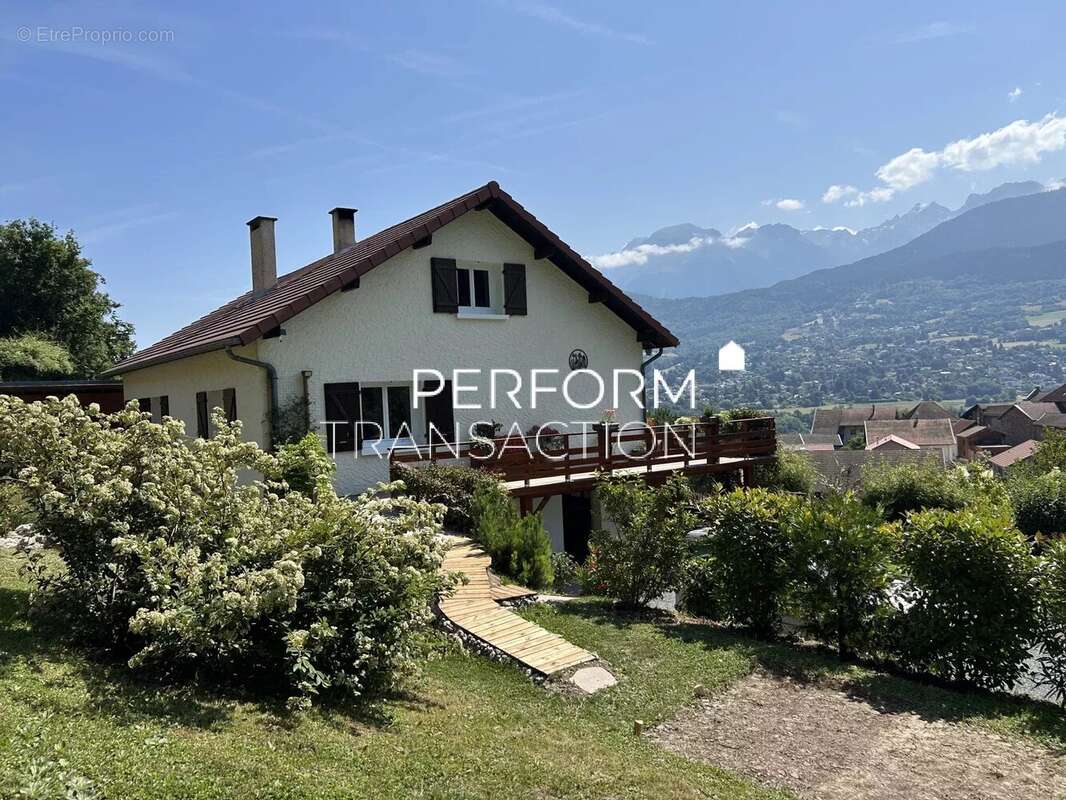 Maison à SAINT-MARTIN-D&#039;URIAGE