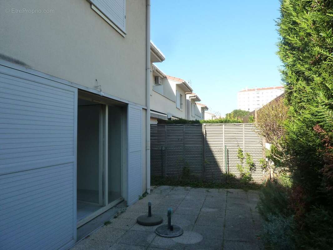 Appartement à LYON-8E