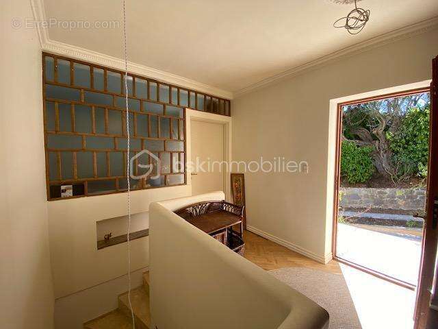 Maison à TOURRETTES