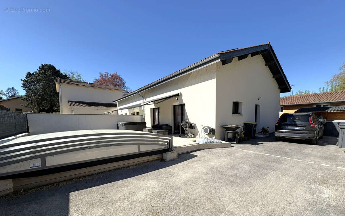 Maison à AMBERIEUX-EN-DOMBES