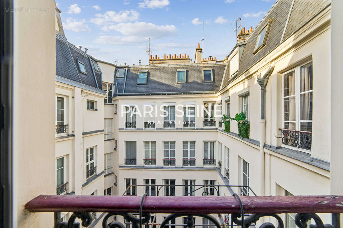 Appartement à PARIS-6E